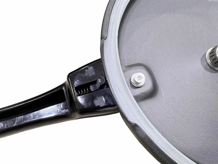 hard-anodized-pressure-cookers832a3886-7fa5-4839-9376-25bdae51a701 hard-anodized-pressure-cookers832a3886-7fa5-4839-9376-25bdae51a701